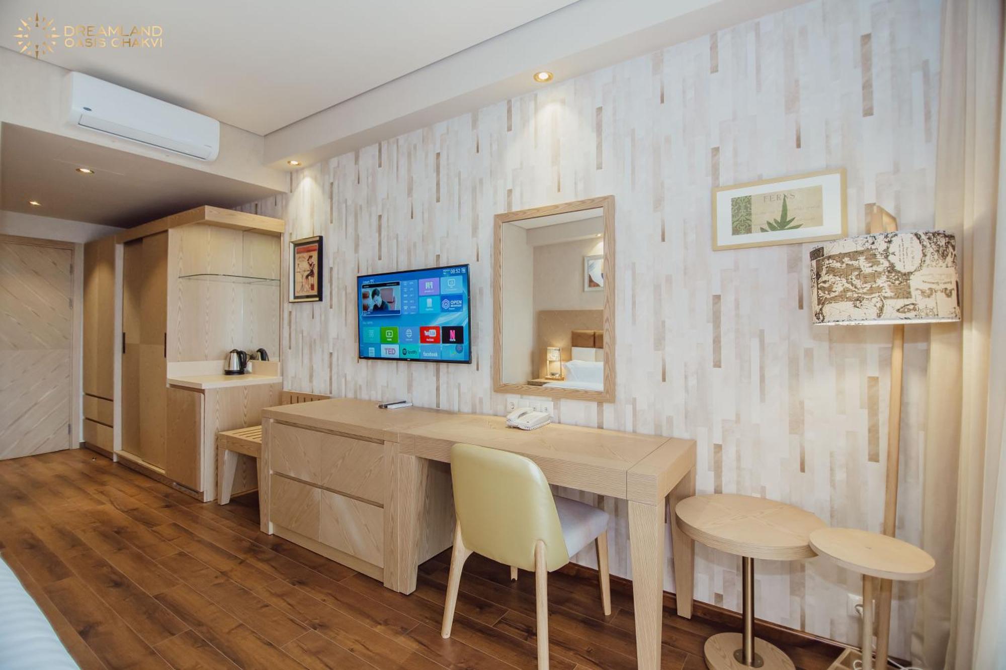 Dreamland Oasis Aparthotel Kobuleti ภายนอก รูปภาพ